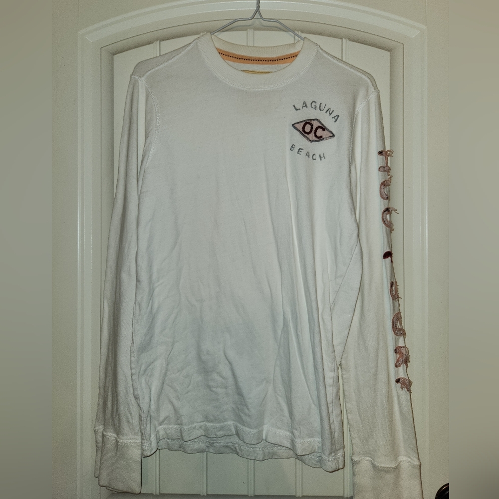 Hollister long sleeved shirt